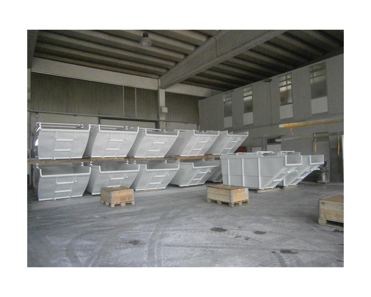 Materiale stoccato pronto per la consegna